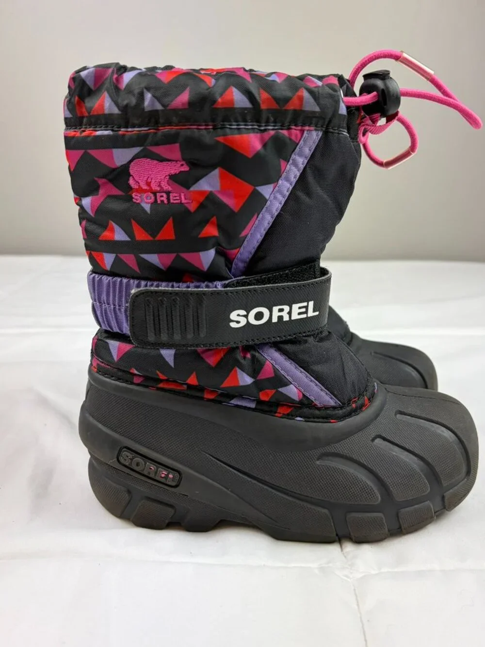 Sorel Little Girls Snow Boots in Black With a Purple & Pink Triangles Size 10